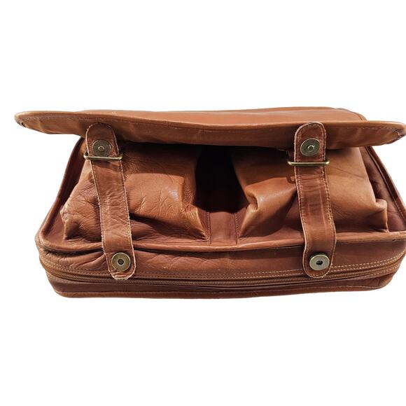 Clava American Leather Gusset Laptop Messenger Style Bag Case Brown 13x10x5 Vtg - Picture 4 of 13